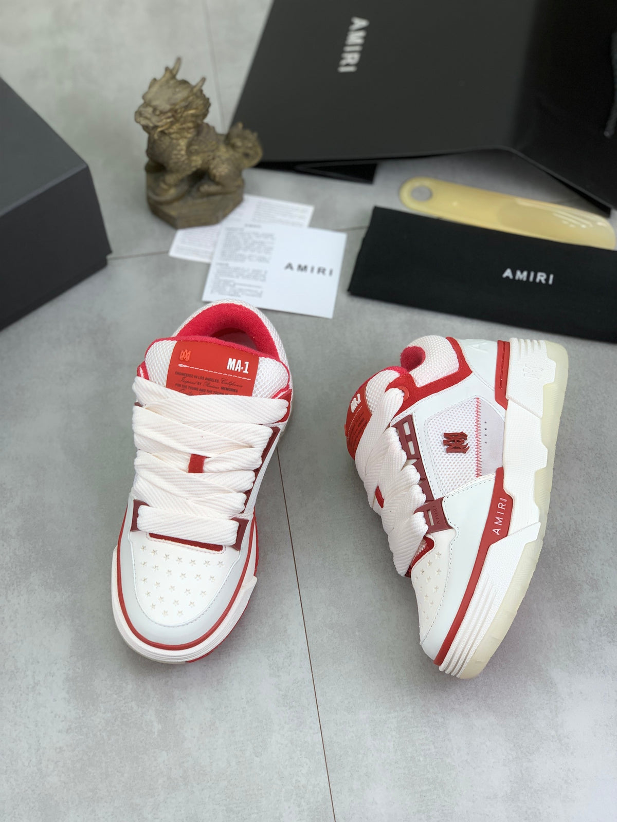 AMIRI White & Red Low-Top Sneakers