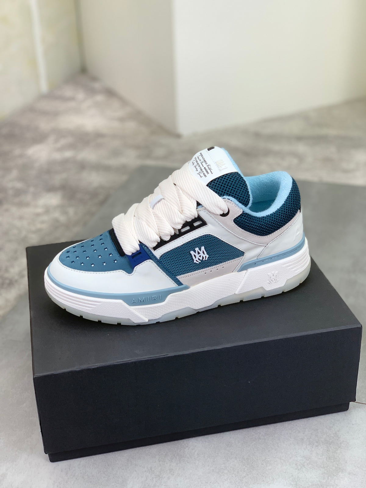 AMIRI White & Blue Mesh Low-Top Sneakers