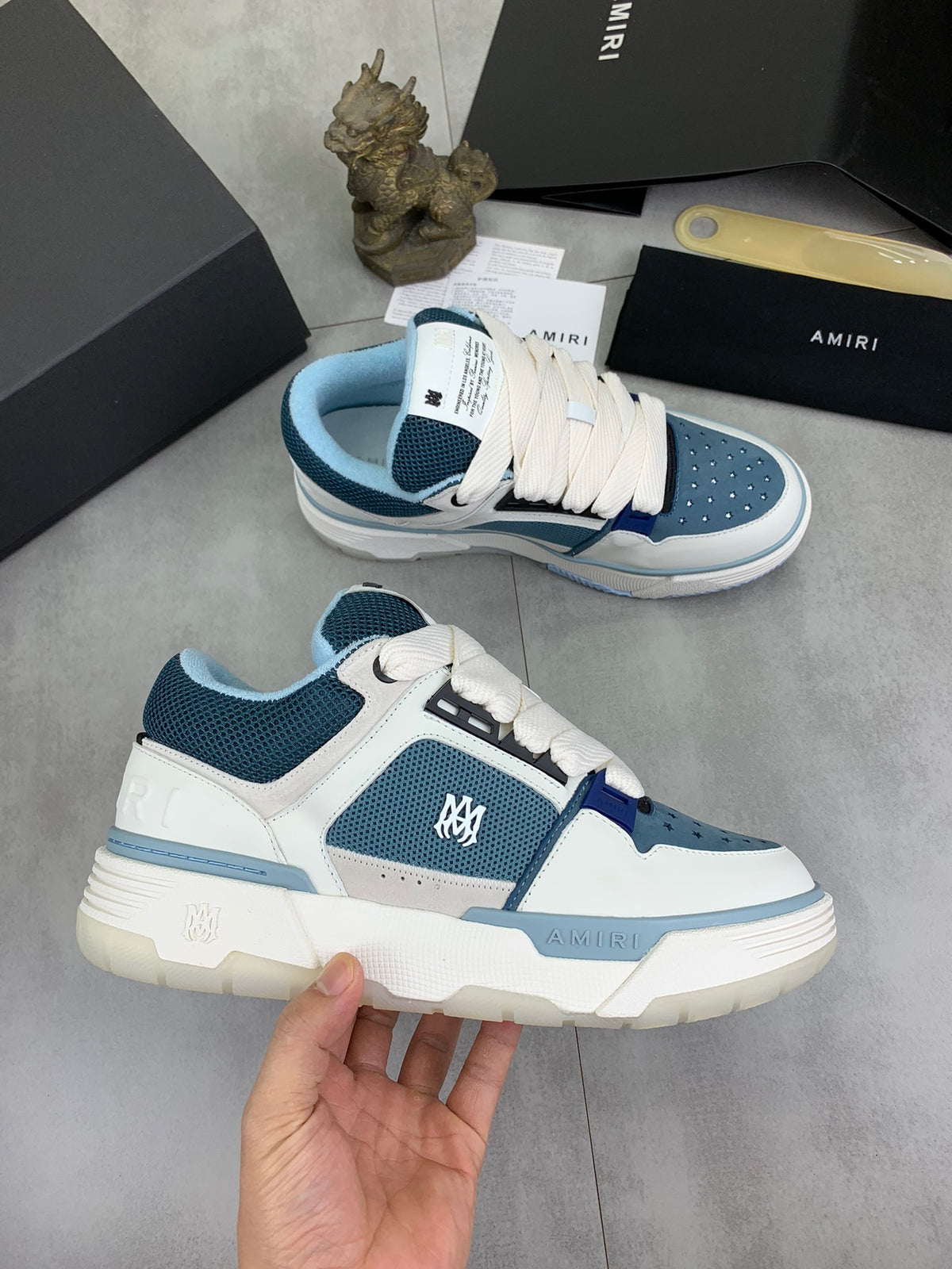AMIRI White & Blue Mesh Low-Top Sneakers