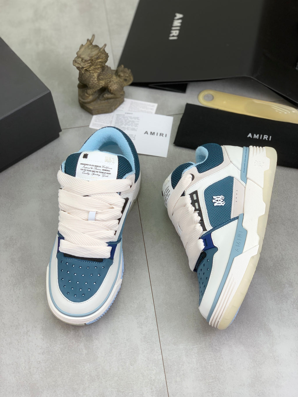 AMIRI White & Blue Mesh Low-Top Sneakers